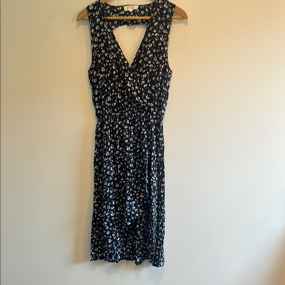 Vince Camuto Blue Sleeveless V-Neck Midi Sundress
